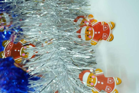 Silver Christmas Gingerbread Man 4-ply Tinsel Garland