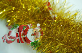 Gold Santa Claus 4-ply Tinsel Garland
