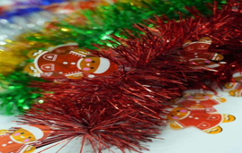 Red Christmas Gingerbread Man 4-ply Tinsel Garland