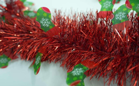 Red Christmas Stocking 4-ply Tinsel Garland