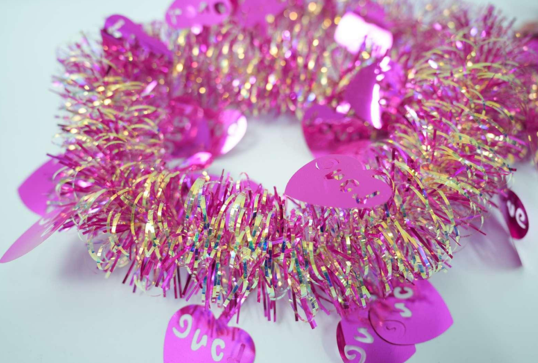 Valentine Theme Champagne with Hot Pink Hollowed-out Heart 4-ply Tinsel Garland