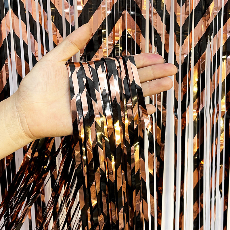 Tinsel Curtain W-graphical Series Rose Red Tinsel Curtain